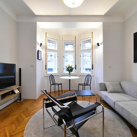 Apartment Bauhaus Загреб Экстерьер фото
